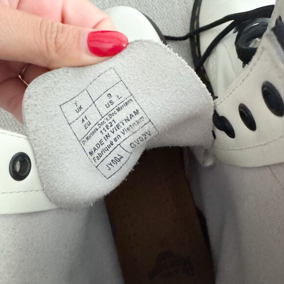 Dr. Martens White + Black 1460 Leather Lace Up Boots Size 9 - Picture 15 of 16